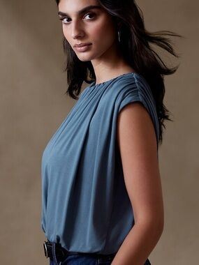 Banana Republic Factory Shirred Top in Preppy Navy NEW!